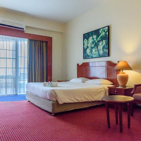 J Beach Suites At Rainbow Paradise Tanjung Bungah  Luaran gambar